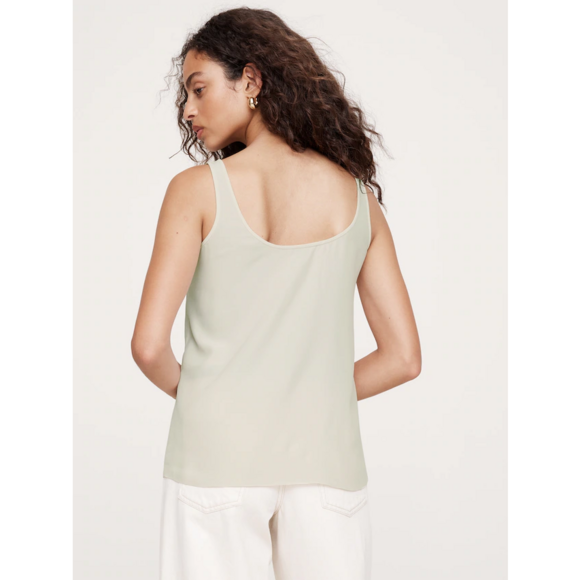 Banana Republic Essential Silk Tank in White - Picture 2 of 5